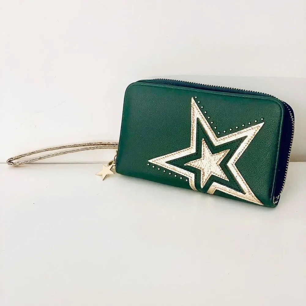NWT No Boundaries Hunter Green w/ Gold Star Zip All Around Wristlet Wallet